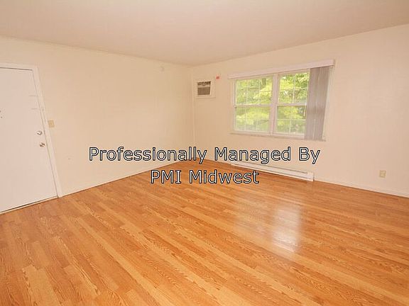 3rd image of 3001 N Webster Ave