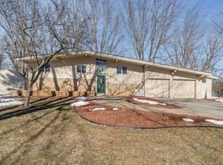 4916 Solomon Rd, Midland, MI 48640