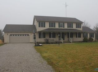 21694 Flory Rd, Defiance, OH 43512