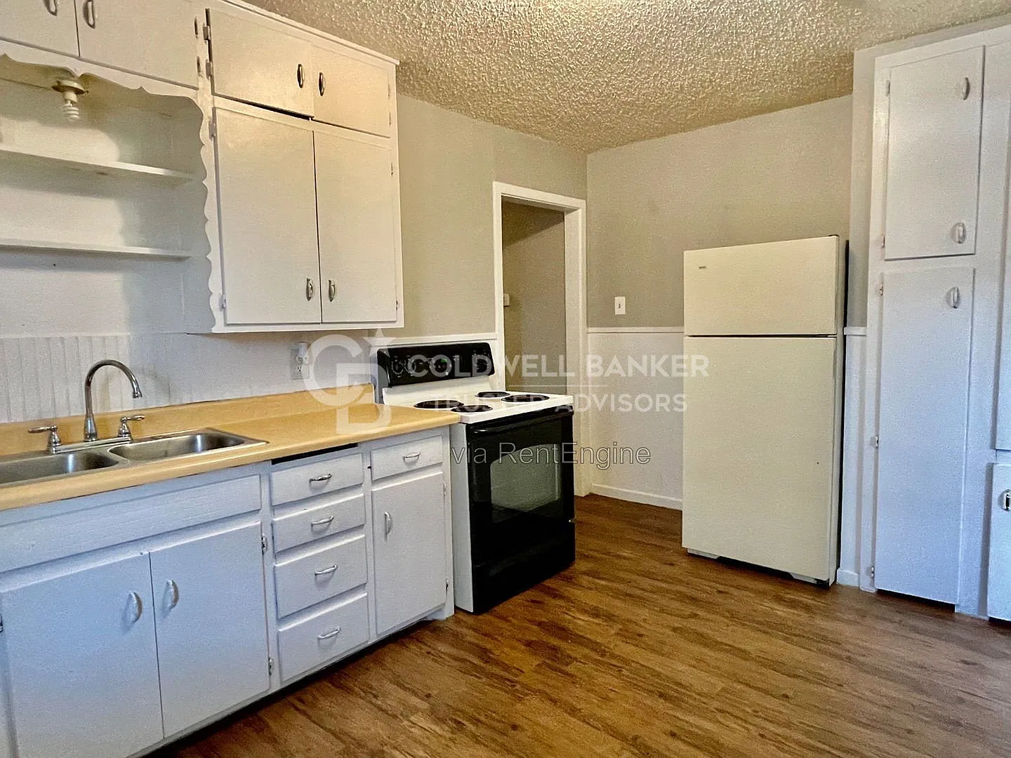 2 bed, 1.0 bath, 816 sqft, $800 — Photo 4