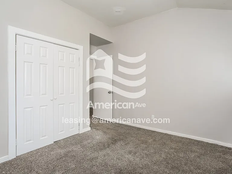 92493_012_bedroom_12823431.jpg