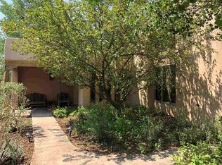 46 Old Pecos Ln, Santa Fe, NM 87508