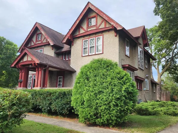 373 South Kane STREET, Burlington, WI 53105