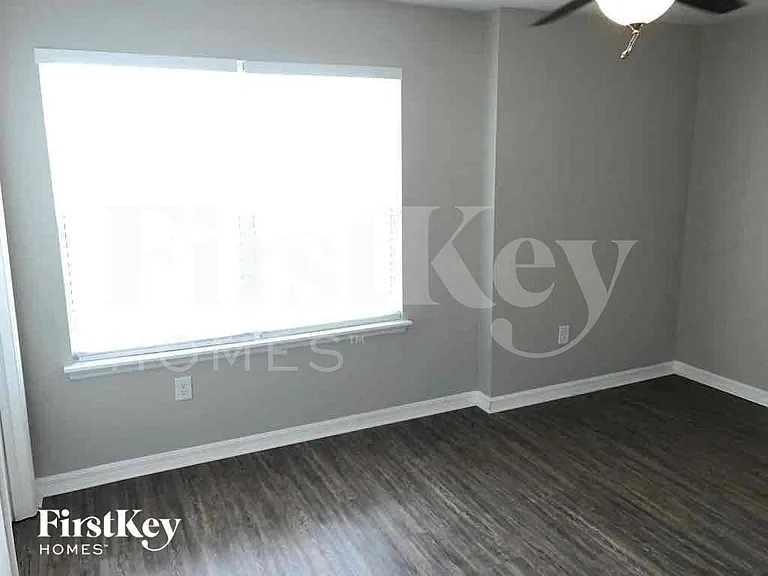 12221 Blue Pacific Dr — Photo 11
