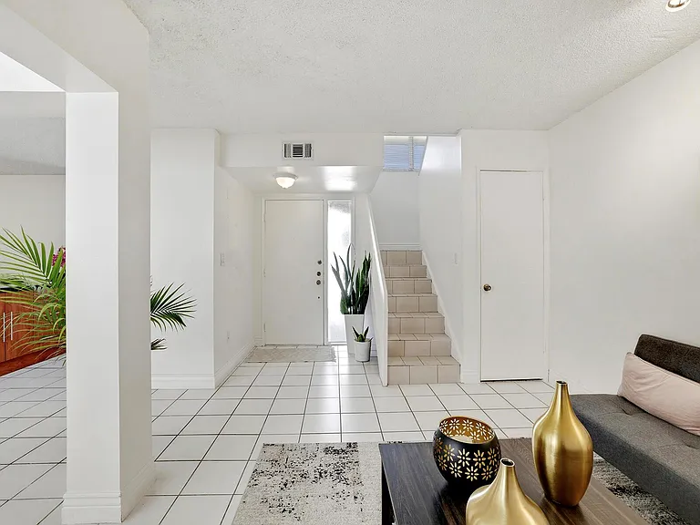 9702 NW 5th Ln #9702 — Photo 11