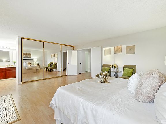 Master bedroom. Double entry door.