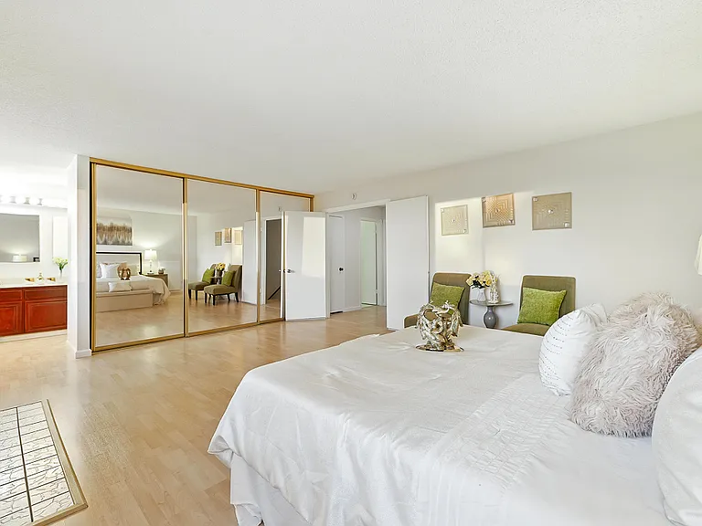 Master bedroom. Double entry door.