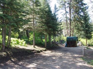 4 Bernette Way, Cascade, ID 83611