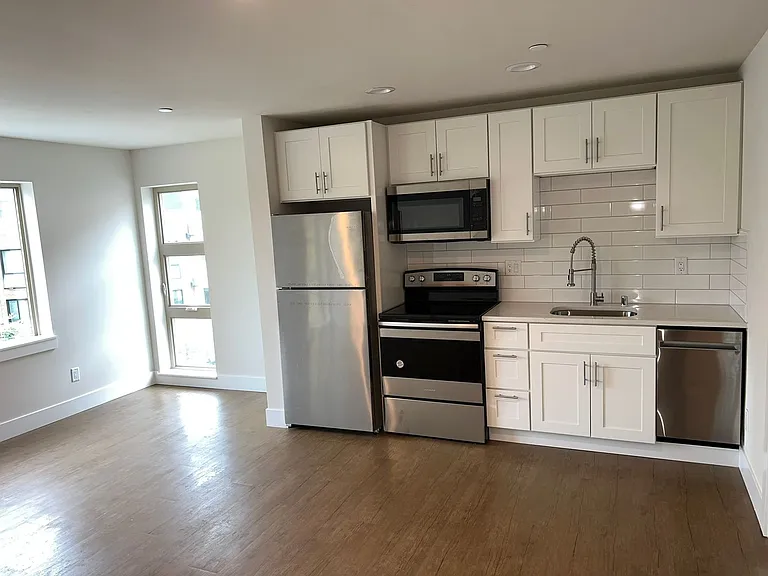 South Lane Apartments — Photo 68