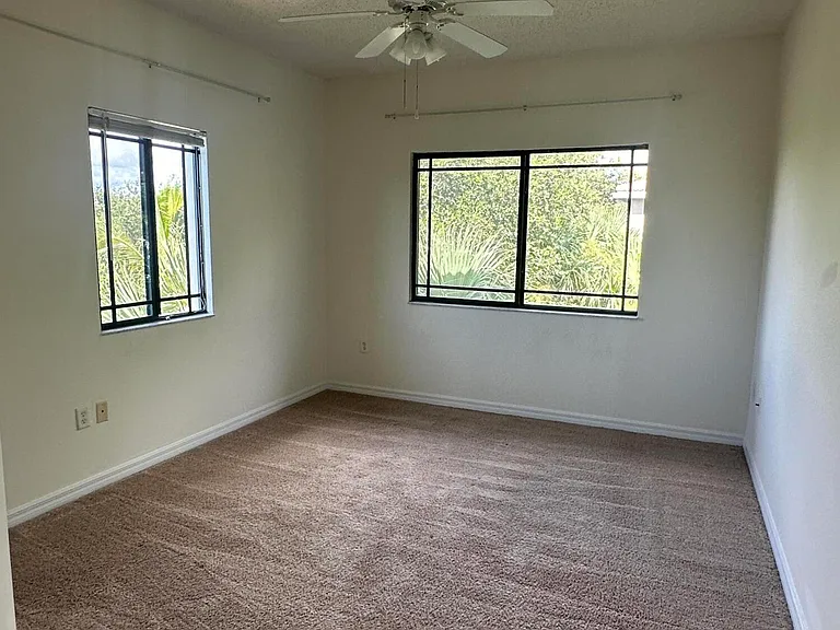 3020 Alcazar Pl #303 — Photo 17