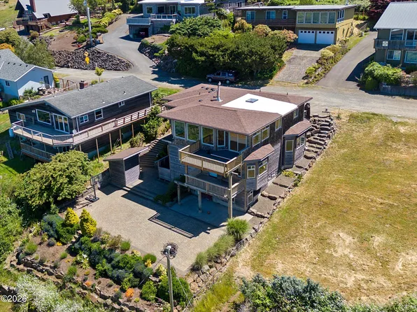 35520 Lower Loop Rd, Pacific City, OR 97135