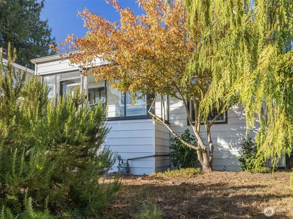 106 NE 54th Street, Seattle, WA 98105