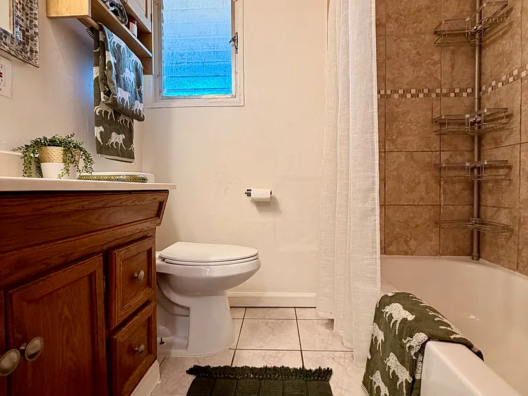 Hallway bathroom #1