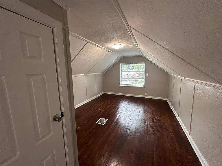 4141 Elliot Ave — Photo 7