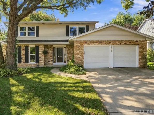 1308 Old Dominion Rd, Naperville, IL 60540