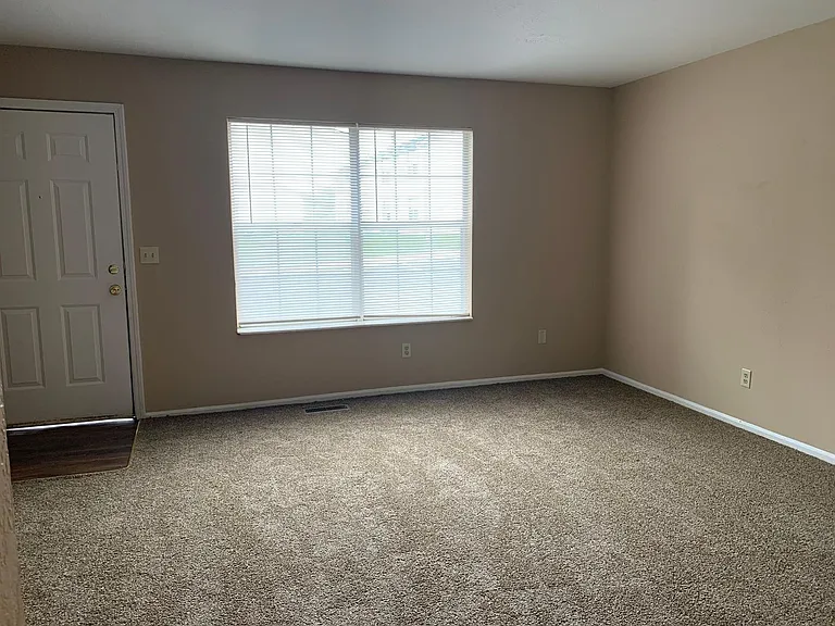 Devling Place Apartments — Photo 15