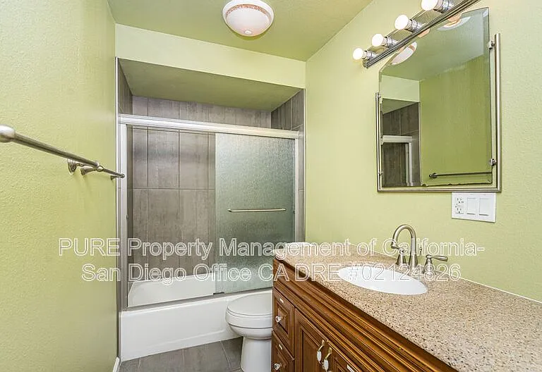 2510 Torrey Pines Rd #209 — Photo 18