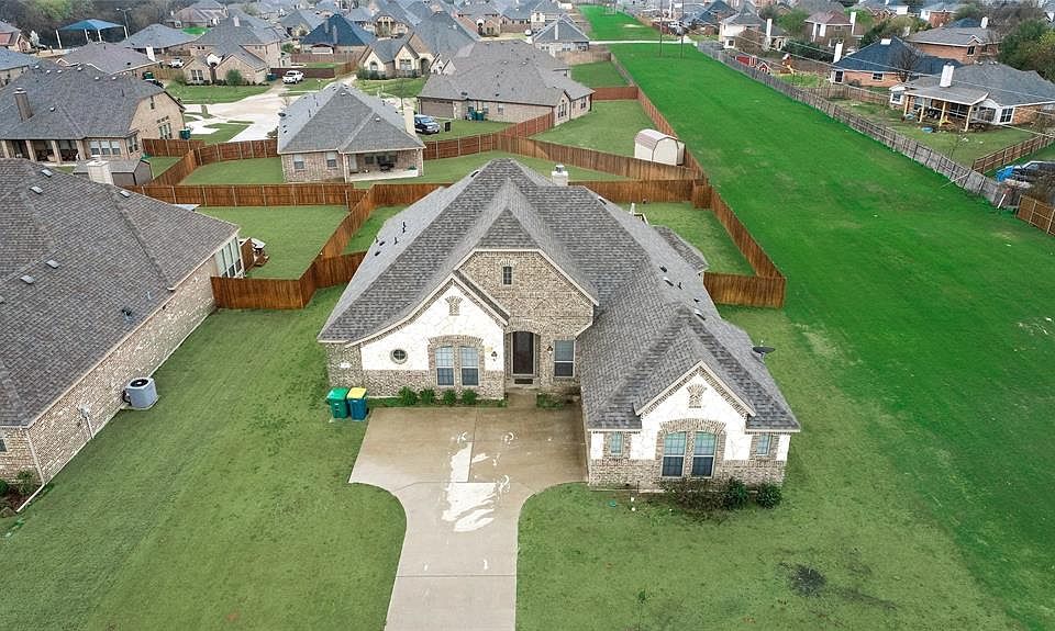 1st image of 306 Abel Dr