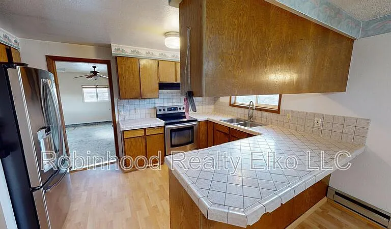778 Lamont Dr — Photo 10