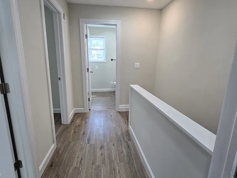 3821 Brooklyn Ave — Photo 11