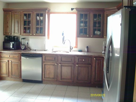 3rd image of 1329 Union Ave