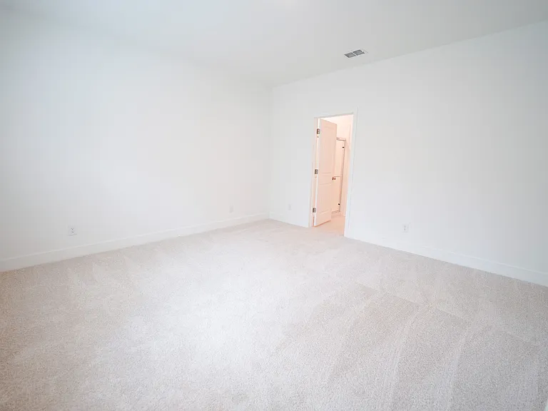 128 Kingswood Cir — Photo 21