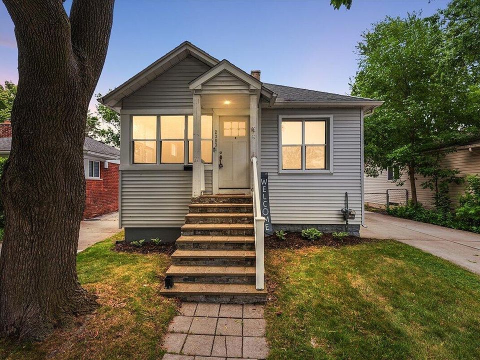 1st image of 23831 Deziel St