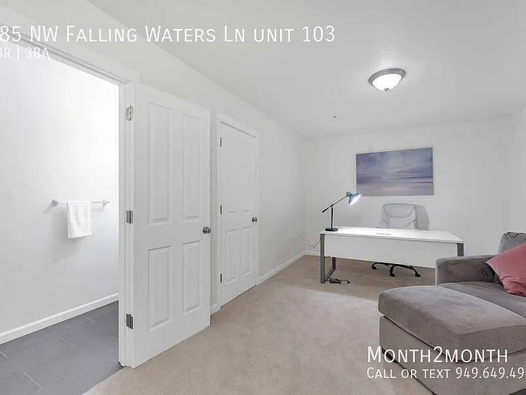 685 NW Falling Waters Ln #103 — Photo 25