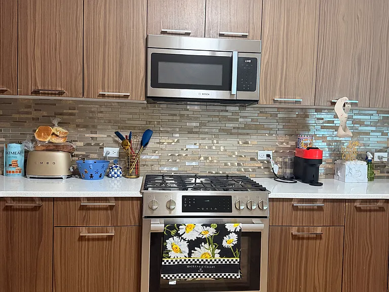 104 W End Ave #4A — Photo 4