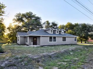 4711 Big Fls, Elmendorf, TX 78112