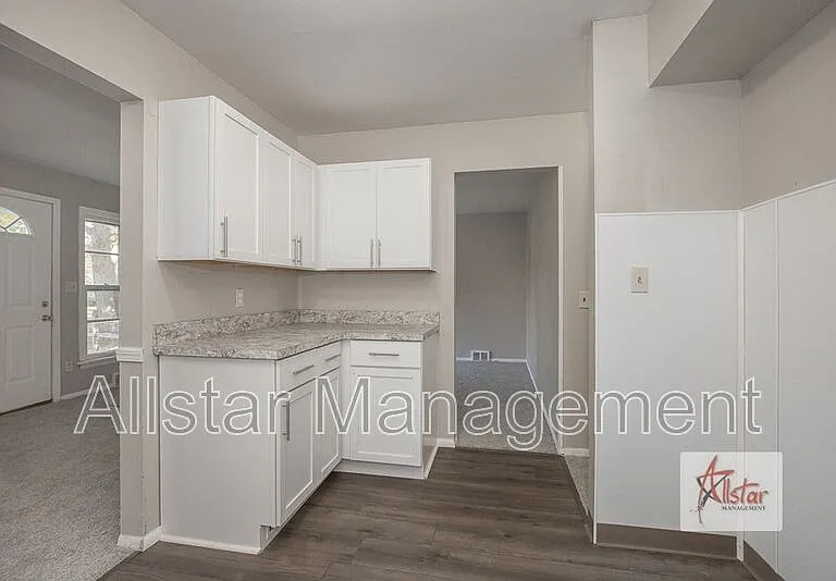 8958 Woodridge Ln — Photo 7