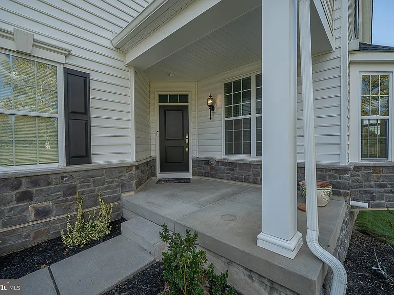 3701 Parris Blvd — Photo 5