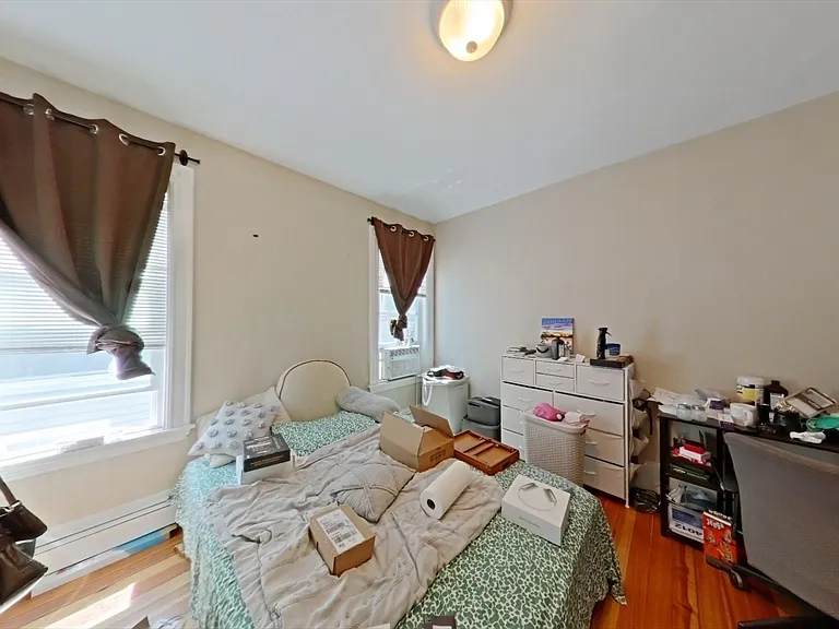 39 Newport St #2 — Photo 4