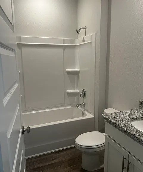 32400 Revere Dr — Photo 11