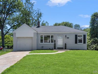 2000 Ranchdale Dr, Saint Louis, MO, 63136