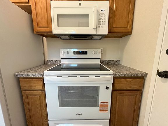 5th image of 9390 SW Tangela Ct