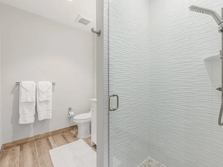 41 SW Seminole St #306 — Photo 23