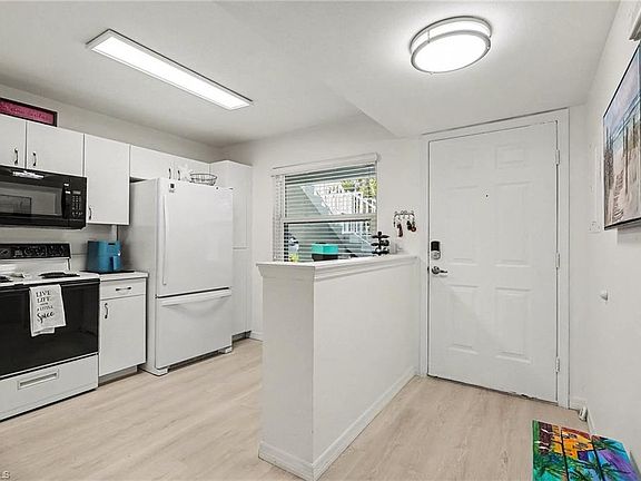 2nd image of 14501 Lakewood Trace CT #103