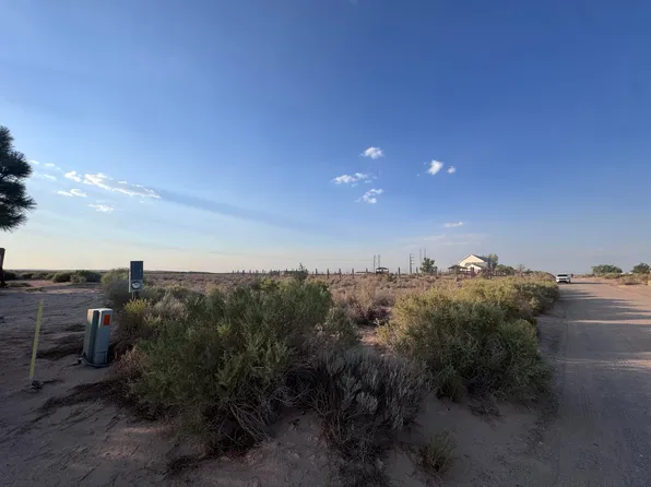 1805 Eucalyptus Rd NE, Rio Rancho, NM 87144
