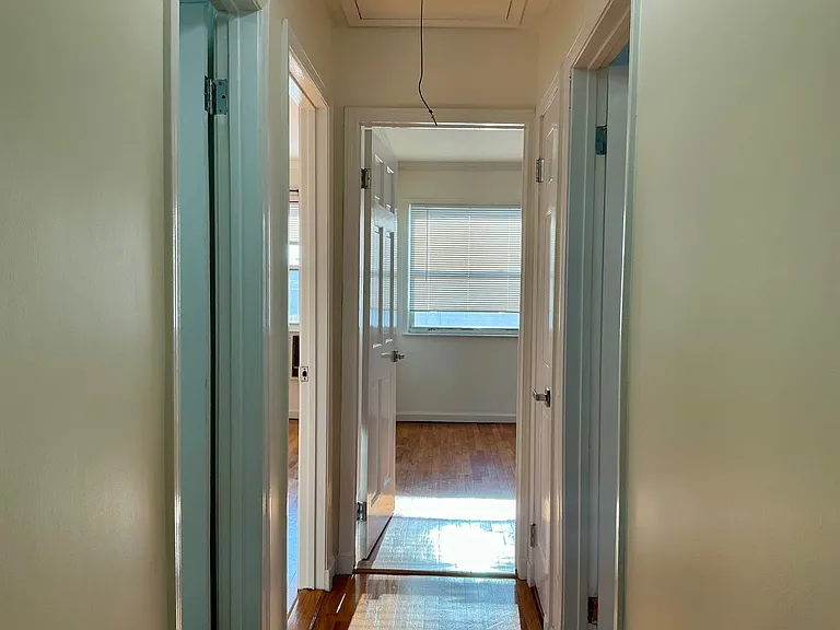 306 Jefferson Ave #1 — Photo 14