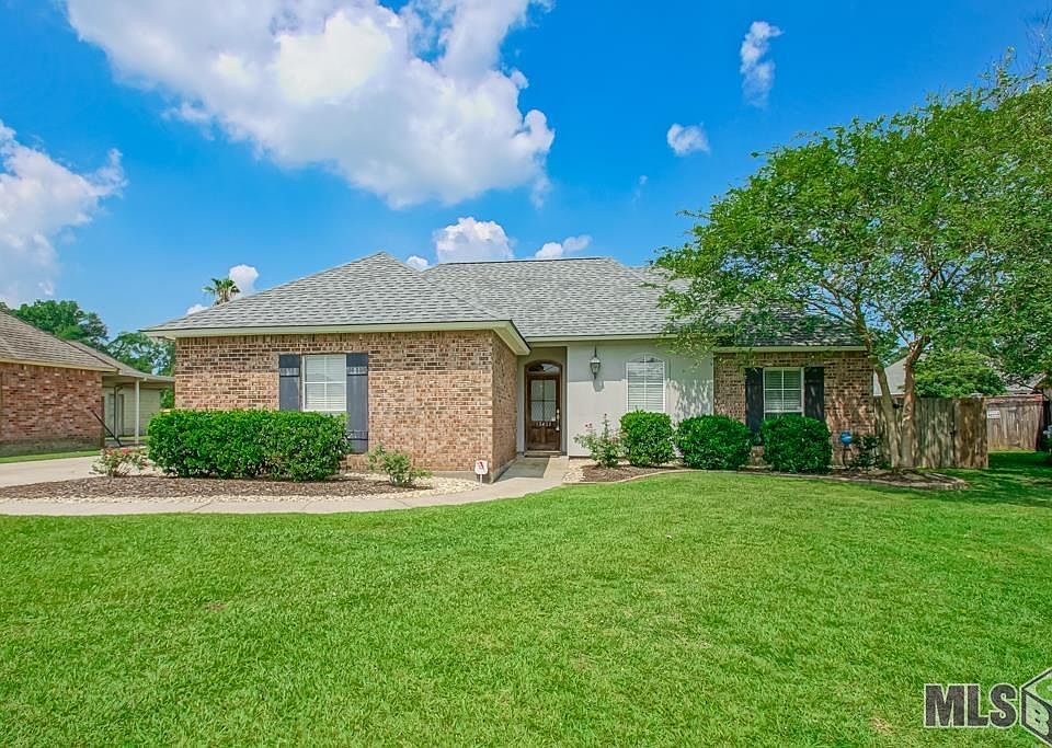 1st image of 13451 W Angelle Ct