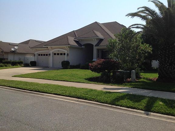 3rd image of 721 Chestwood Chase Dr