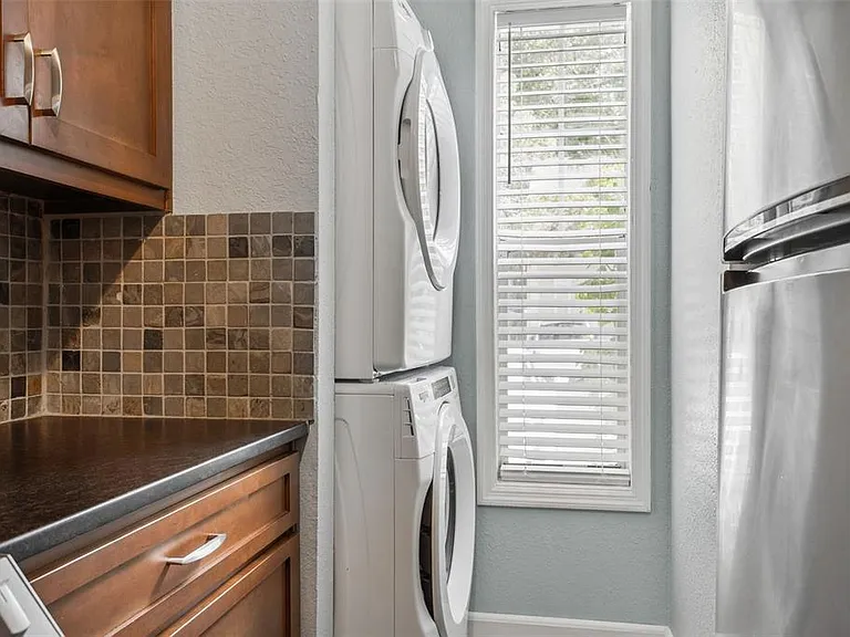 5720 Dalden Dr #5720 — Photo 6