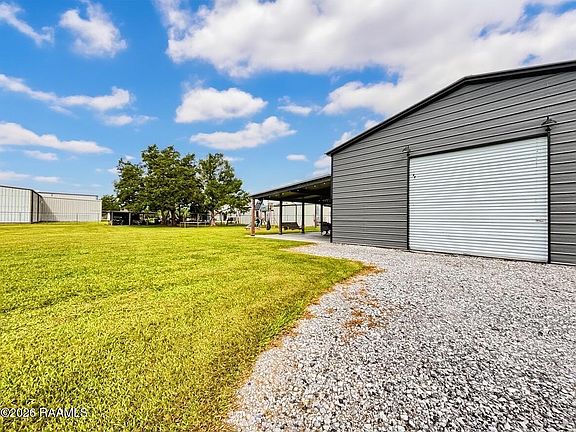 4th image of 328 Progresso Rd