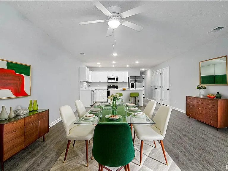 Circle Point Villas — Photo 11