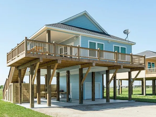 2287 E Lobster St, Crystal Beach, TX 77650