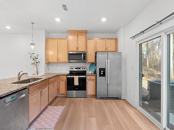 3rd image of 3086 Spline Cir