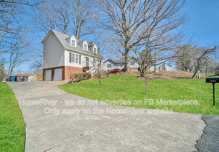2155 Dave St — Photo 2