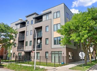 204 S Leavitt St #302, Chicago, IL 60612