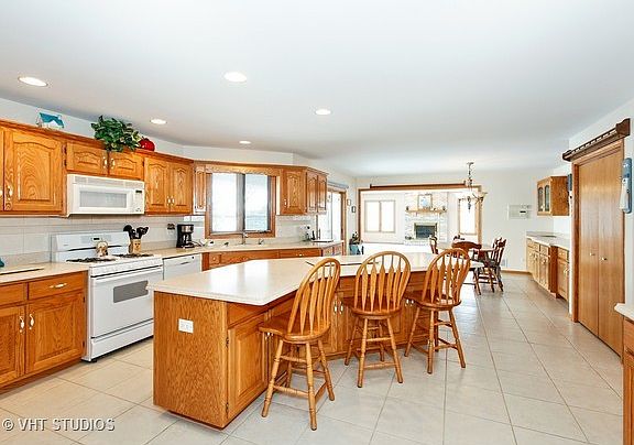 3rd image of 11505 Myrrh Ln